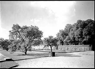 Potsdam, Schloss Sanssouci, Oberste Terrasse.