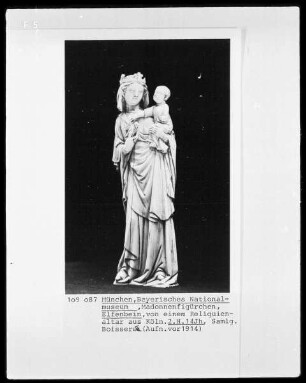 Hausaltärchen mit Darstellungen aus dem Leben Christi — Madonna