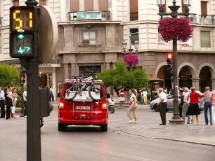 Stadtzentrum, an der Plaza Nueva