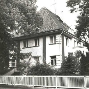 Schkeuditz, Goethestraße 10/Ecke Jahnstraße. Villa (um 1920). Straßenansicht
