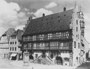 Gerechtigkeits-, Justiziabrunnen; Hanau, Altstädter Markt