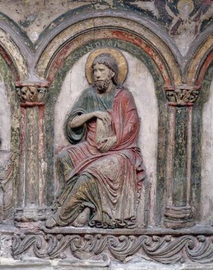 Nördliche Chorschrankenwand: Christus umgeben von sechs Aposteln — Fünfte Arkade von links: Apostel Andreas