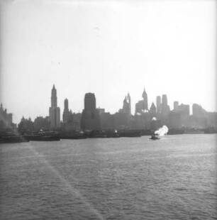 Reisefotos USA. New York. Skyline von einem einfahrenden Schiff