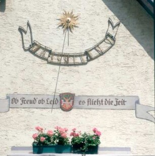 Birkenau. Sonnenuhr mit römischen Ziffern