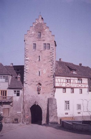Meersburg. Obertor-Turm, Feldseite von Nordosten