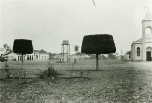 Kirche und Platz in Guaraci