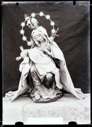 Kirche; Kleine Pietà