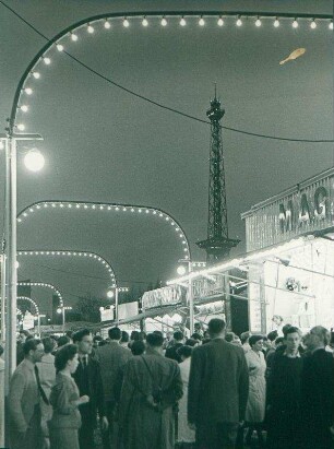 Weihnachtsmarkt am Funkturm