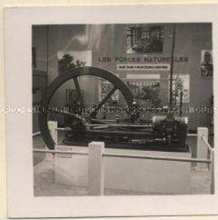 Paris, Weltausstellung, Der älteste Explosionsmotor, Gasmotor von Étienne Lenoir von 1860, Original
