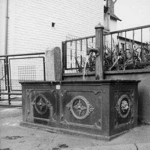 Brunnen; Weilmünster, Lupusstraße (bei Nr. 11)
