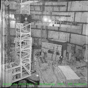 Montage von Heißen Zellen im Forschungsreaktor 2 (FR 2)