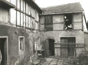 Cossebaude, Talstraße 1. Zweiseithof (1801/1850). Wohnhaus mit seitlichem Anbau