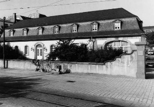 Langes Bäuche; Darmstadt, Friedensplatz 10