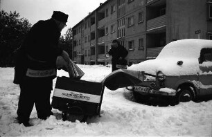 Lange Wartezeiten auf Zeitungs- und Postboten durch Eis und Schnee