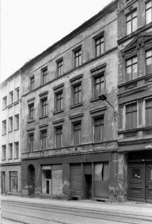 Görlitz-Altstadt, Bautzener Straße 8. Wohnhaus mit Laden (um 1880). Straßenansicht