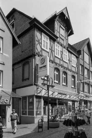 Wohn- und Geschäftshaus (Wohn- und Geschäftshaus, Massivmauerwerk und Fachwerk); Frankenberg, Neustädter Straße 46