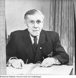 Porträt; Otto Buchwitz