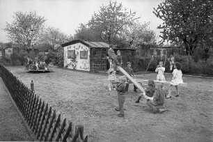 Eröffnung des Kinderspielplatzes auf dem Gelände des Kleingartenvereins Kuhlager-Seele