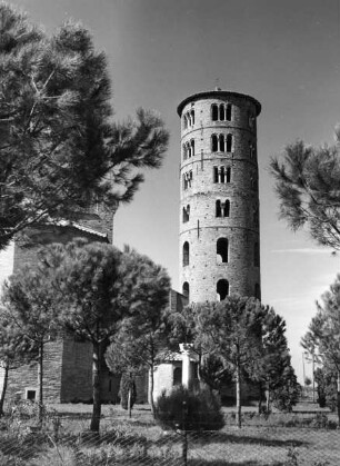 Sant' Apollinare in Classe — Campanile
