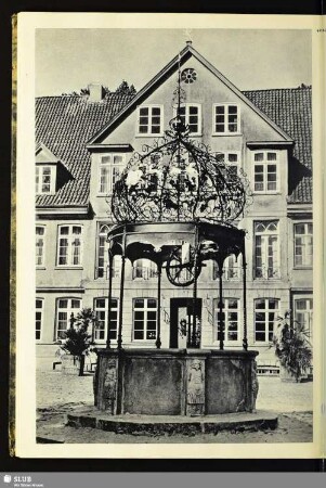 Ziehbrunnen auf der Breitenburg bei Itzehoe (Holstein)
