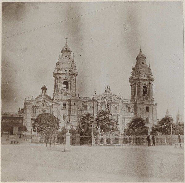 Vue de la ville de Lima - Cathédrale