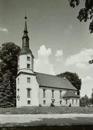 Evangelische Dorfkirche