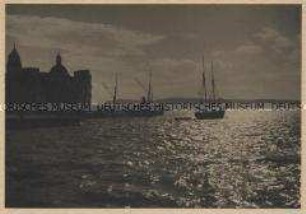 Pozzuoli - Golf von Neapel - Abend am Meer