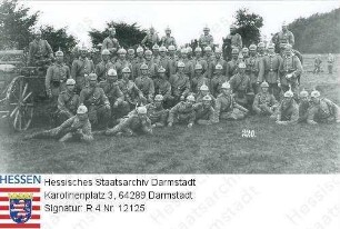 Militär, Hessen / Großherzoglich hessische 25. Division / Gruppenaufnahme bei einem Manöver in Schlüchtern