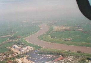 Schleuse und Hafen Weener / Ems