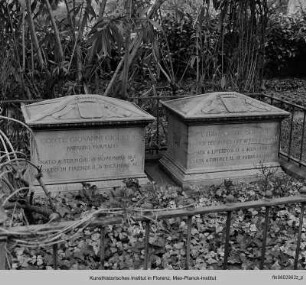 Grabmäler vom Graf Giovanni Gigliucci und Gemahlin Charlotte Sophia
