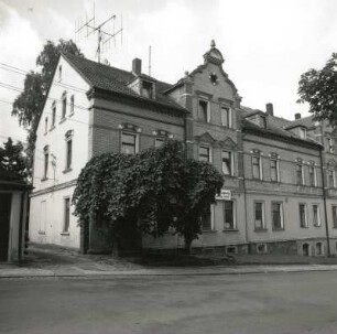 Oederan, Poststraße 16. Doppelwohnhaus (um 1890). Straßenansicht (Teilansicht)