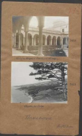 Vorhof des Schloßes in Livadia mit Säulengang