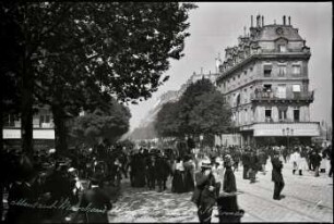 Paris. Boulevard Saint-Germain. Ankunft Jean-Baptiste Marchand