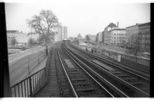 Kleinbildnegativ: U-Bahnhof Hallesches Tor, 1976