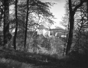 Burgk. Schloß (Baubeginn 15. Jh., Ostflügel E. 16. Jh., Um- und Ausbau 18./19. Jh.). Ansicht von Süden