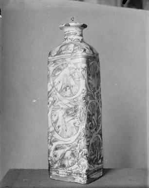 Eckige Flasche