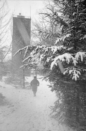 Turmberg im Schnee.