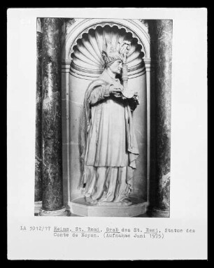 Grabmal des heiligen Remigius — Statue des Bischofs Comte de Noyon
