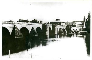 Grund, Peter; Frankfurt; Haus auf der Maininsel neben der Alten Brücke - Brücke