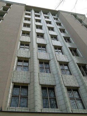 Berlin: Hochhaus an der Weberwiese