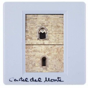 Andria, Castel del Monte : Detail Fenster