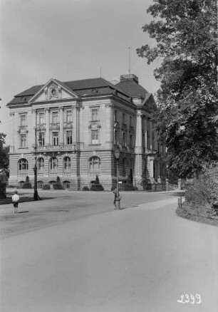Ehemalige Bank für Thüringen & Ehemaliges Landgericht