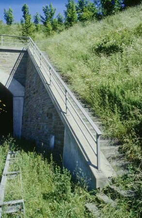Tunnel "Im großen Busch"