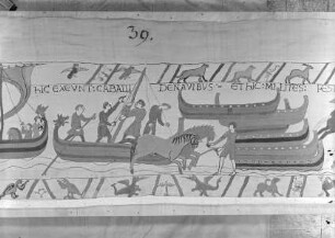 Der Teppich von Bayeux — 33. Szene: Die Landung der Normannen in der Bucht bei Pevensey