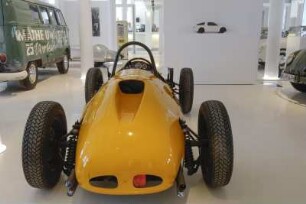 Prototyp – Personen. Kraft. Wagen.ist ein Automobilmuseum in Hamburg. Es befindet sich in der HafenCity