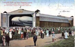 Luftschiff-Halle auf dem Flugplatz Leipzig: Gegenwärtig größte Halle in Deutschland. Die Halle bietet 2 Zeppelin-Luftschiffen Unterkunft.