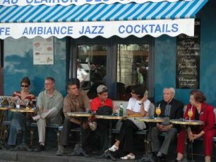 Montmartre, Touristen im Cafe am Place du Tertre