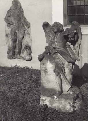 Grabstein mit Engel