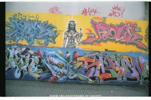 BED hOLK | R.i.P frank Sinatra! | WB The BAD WOW123 UGC casH AOH HOER | EVIL SONS | UnderGround Classics | Wild Boys | 1998 | Dj ACE. | ? | NEWTOWN CiTY.. | TATiANA | 201 199... | unleserlich | "JYM! LHC! CMD! | WB TAG DEE ONE COPX ..SiM.. ..CMD.. | Anne OLLi | ...1999...