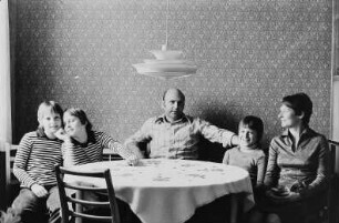 Familie S. am Eßtisch